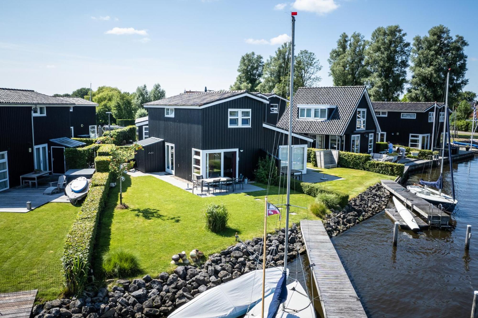 Waterpark Oan 'E Poel Bij Sneekermeer Terherne Exterior foto