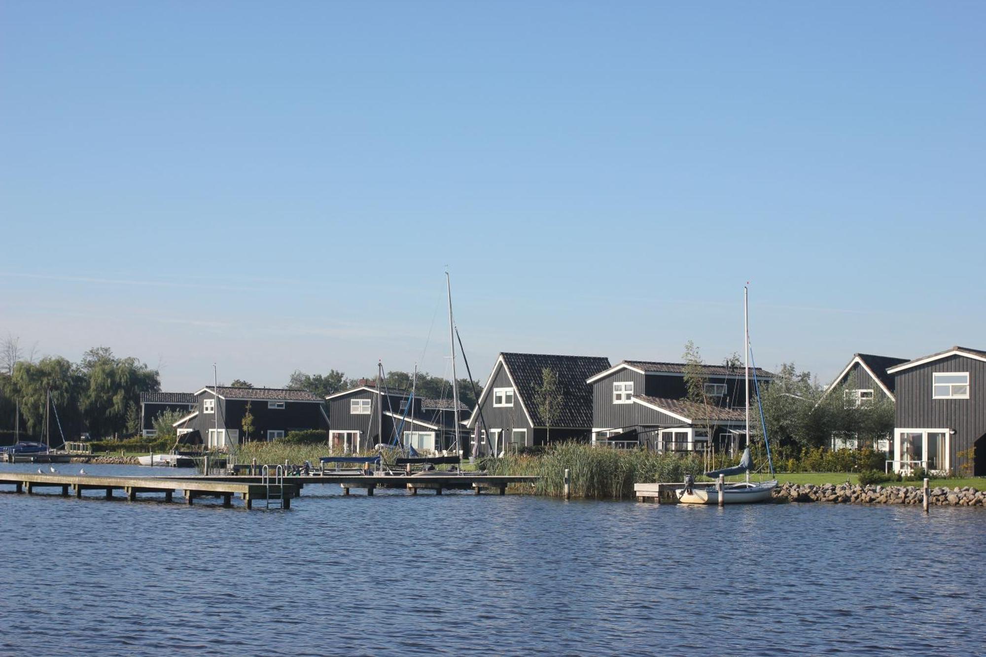 Waterpark Oan 'E Poel Bij Sneekermeer Terherne Exterior foto